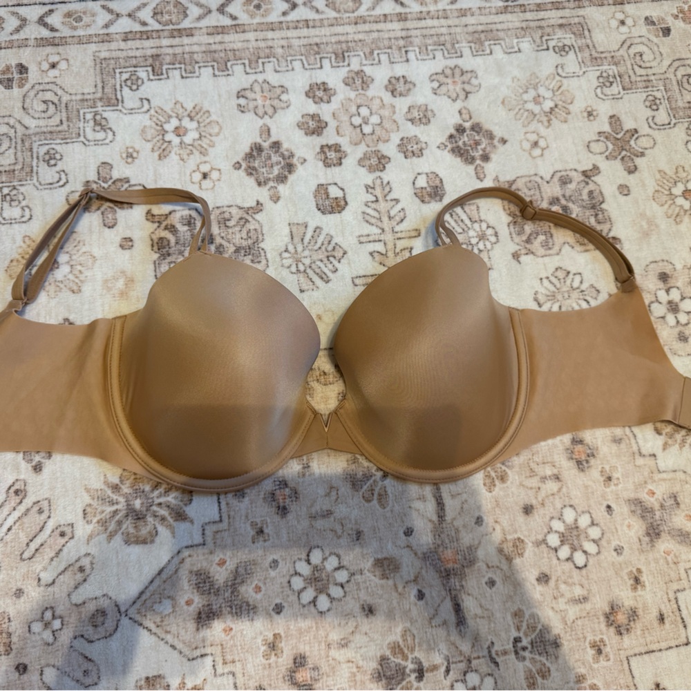 Victoria's Secret Lined Demi Bra Smooth Clasp Back Beige Nude Size 32DDD